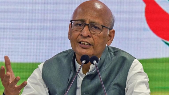 Live Updates: Singhvi Challenges Govt’s Claim of 116% Surge in Waqfs During Amendment Act Hearing