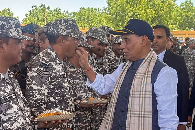 Indian Armed Forces Rajnath Singh with indian Army