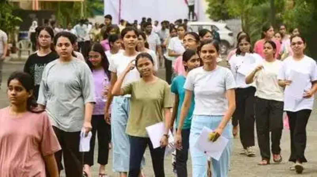 NEET PG 2025 Postponed: Supreme Court Orders Single-Shift Exam, New Date to Be Announced Soon 1 NEET PG 2025