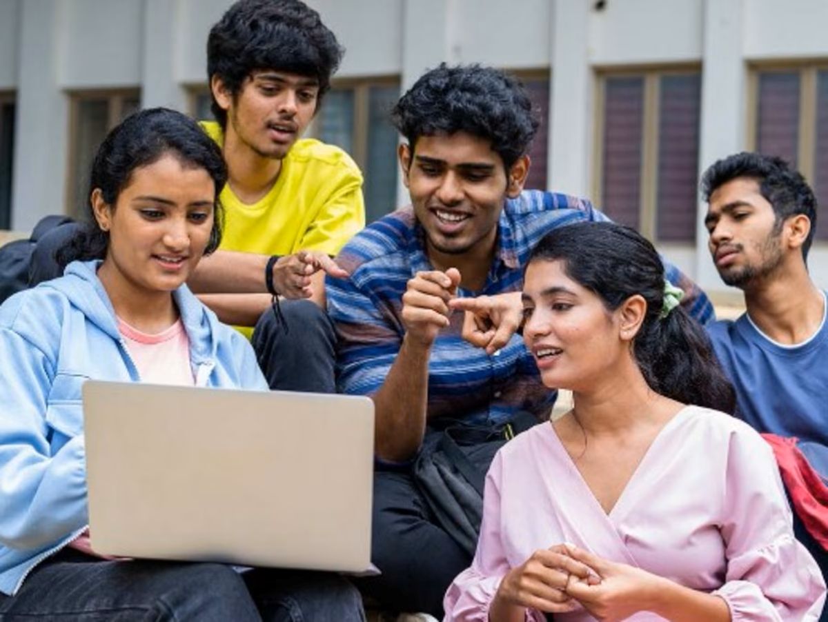 JEE Main स्कोर से BTech एडमिशन के लिए CSAB NEUT शुरू रजिस्ट्रेशन 30 जून तक कराया जा सकता है। 1 JEE Main: 2700 सीटों पर जबरदस्त Golden मौका 2025 में