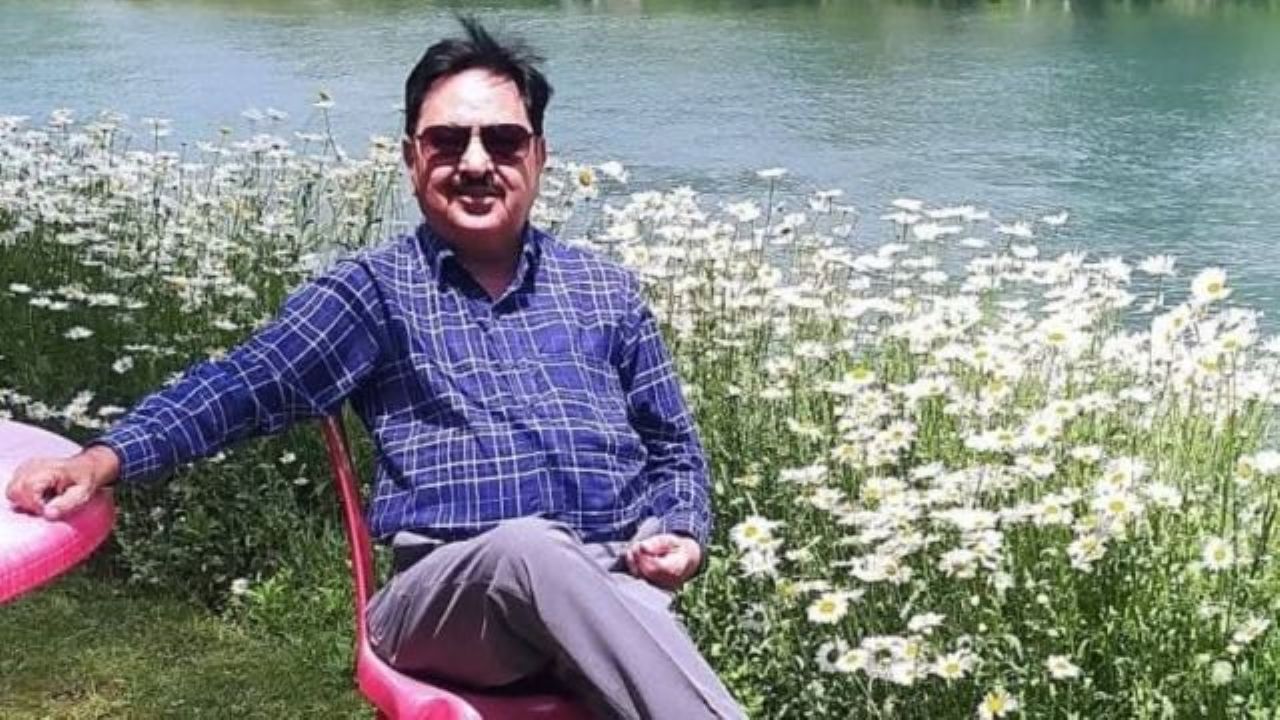माँ-बाप के इकलौते बेटे की मौत! – छत से गिरने के बाद Former SBI Manager ने तोड़ा दम 1 Faridabad Tragedy: Former SBI Manager Dead