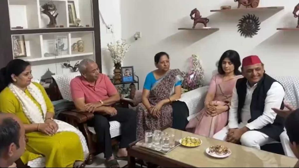 Shubhanshu Shukla को मिली Special Honour from Akhilesh-Dimple