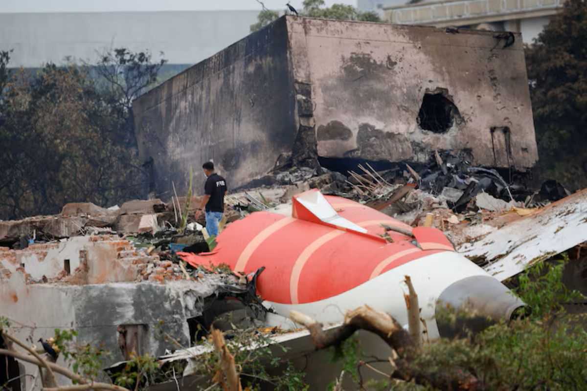 Air India Flight AI 171 Crash: Investigators Hunt Clues After Doomed Dreamliner’s Deadly Descent 1 Air India Nightmare: 5 Dreamliner Flights Cancelled Today