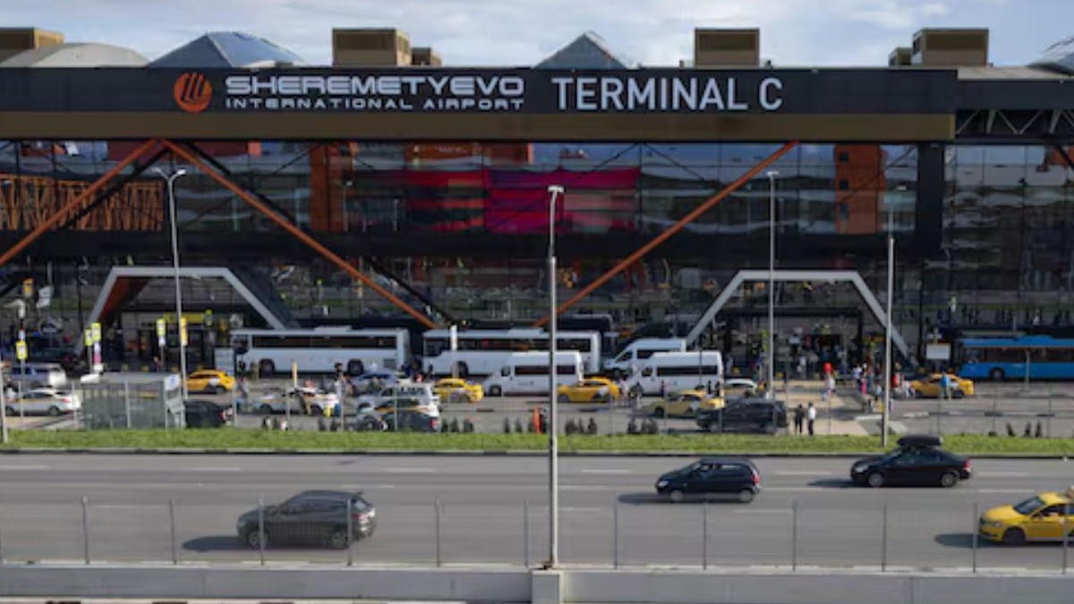 Russia Grounds Flights in Moscow as Ukrainian Drones Launch New Wave of Attacks 1 ukraine drone attack 094919874